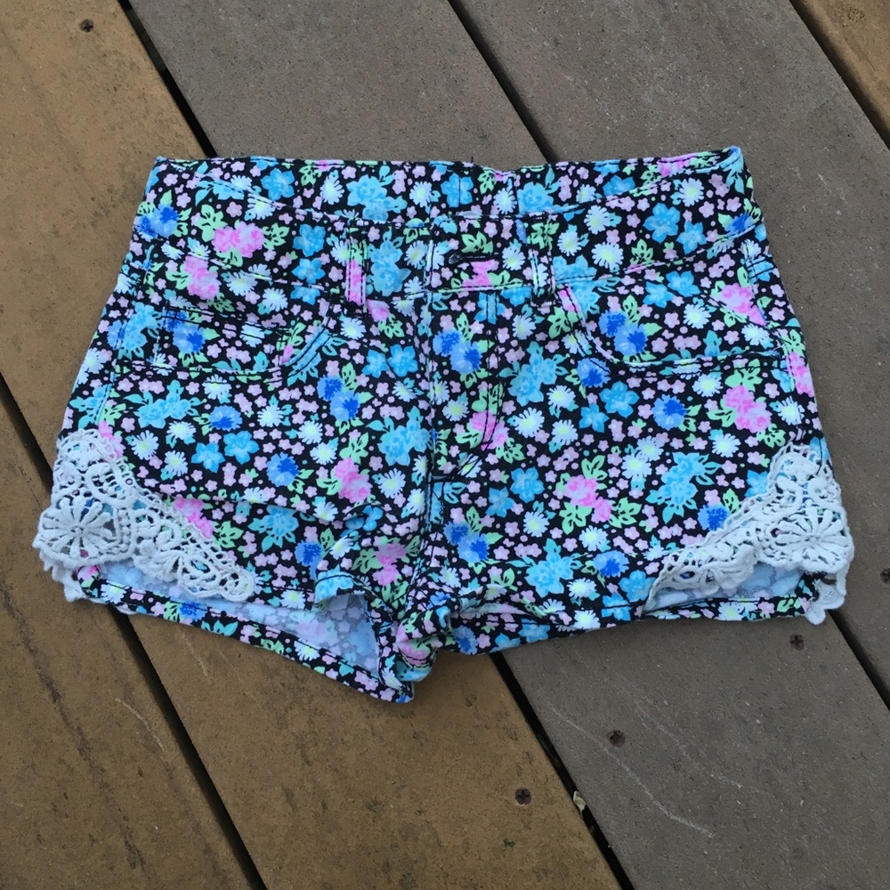 Girls H&M summer shorts with crochet details